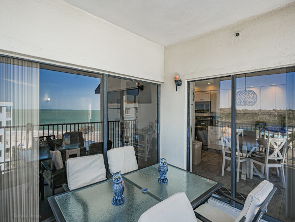 Gulf View Vacation Rentals Indian Shores 3-Bedroom Penthouse with Pool
